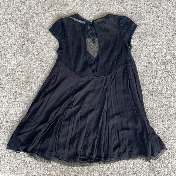 Urban Outfitters Black Lace Dress - Picture 6 of 10